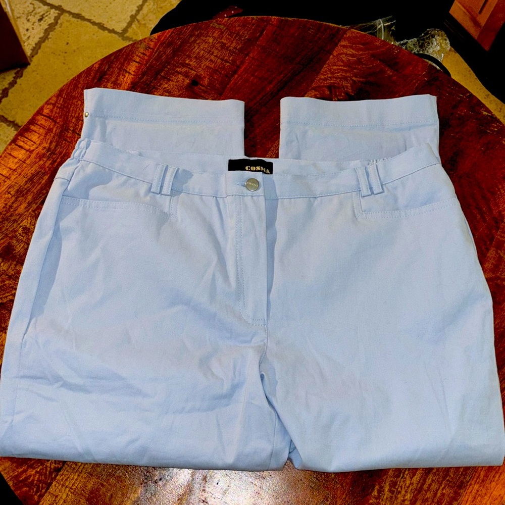 Cosma Light Blue Capri Pants